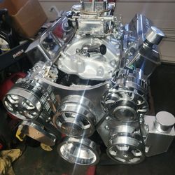 Chevy SBC Engine - Vette Motor - 327 350