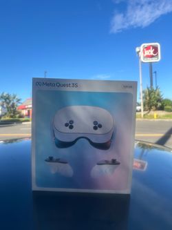 Meta Quest 3 VR Headset