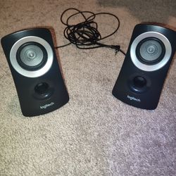 Logitech Speakers And Subwoofer 
