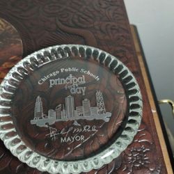 VINTAGE GLASS PAPERWEIGHT - CHICAGO PUBLIC SCHOOLS 3.5" - C195