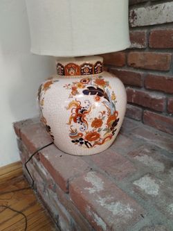 Beautiful Lamp, No Damage