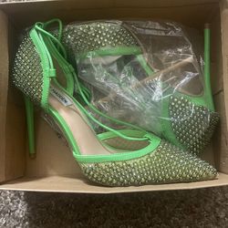 Steven Madden Green Heels