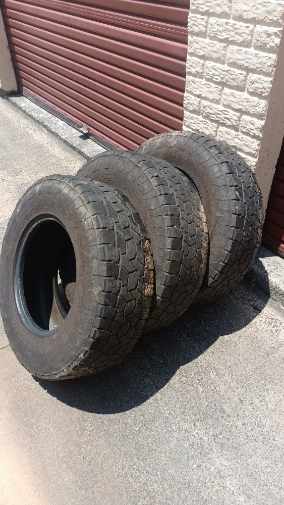 P245/75R16