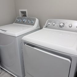 Set GE Washer and Dryer