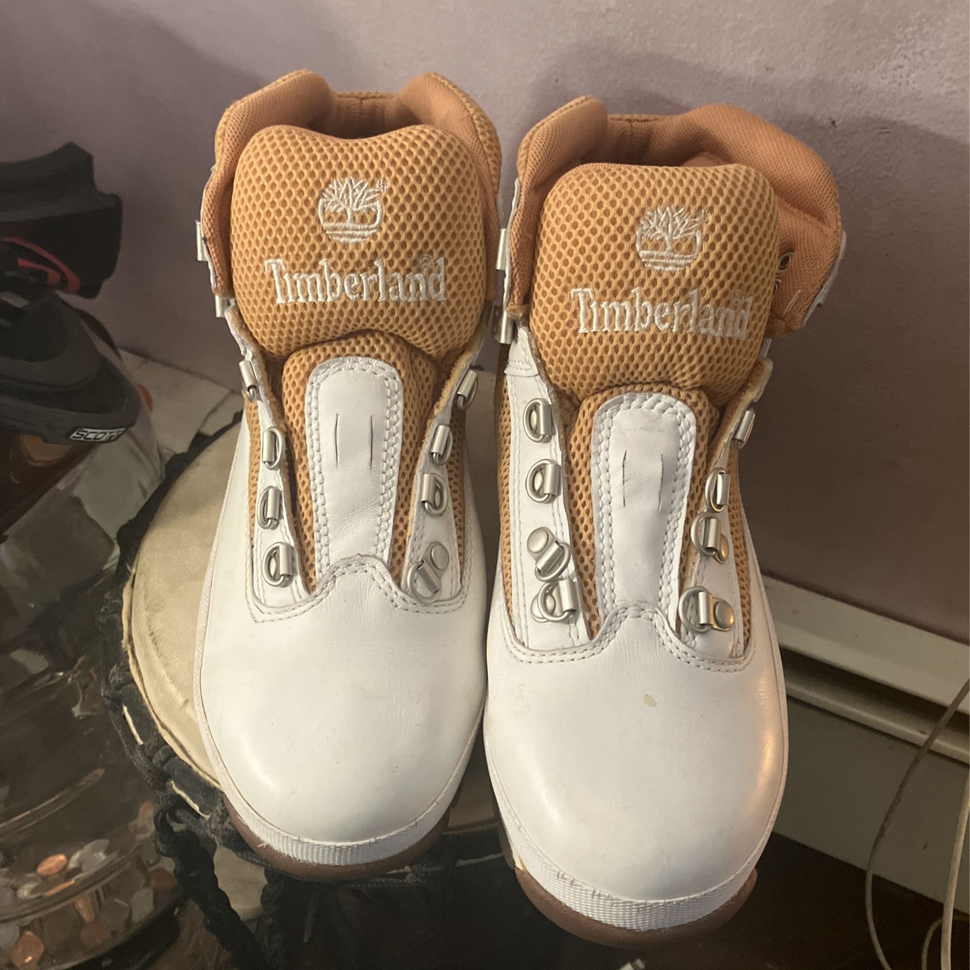 Timberland M8.5 Like New