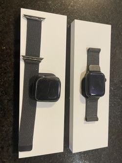2 Apple Watches