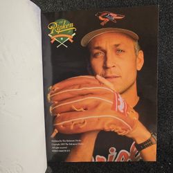 BALTIMORE ORIOLES CAL RIPKEN JR. OFFICIAL COMMEMORTIVE MAGAZINE 1995 LIKE NEW!