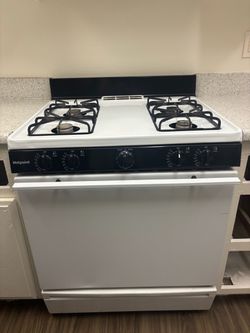 Hotpoint White Gas Range Stove
