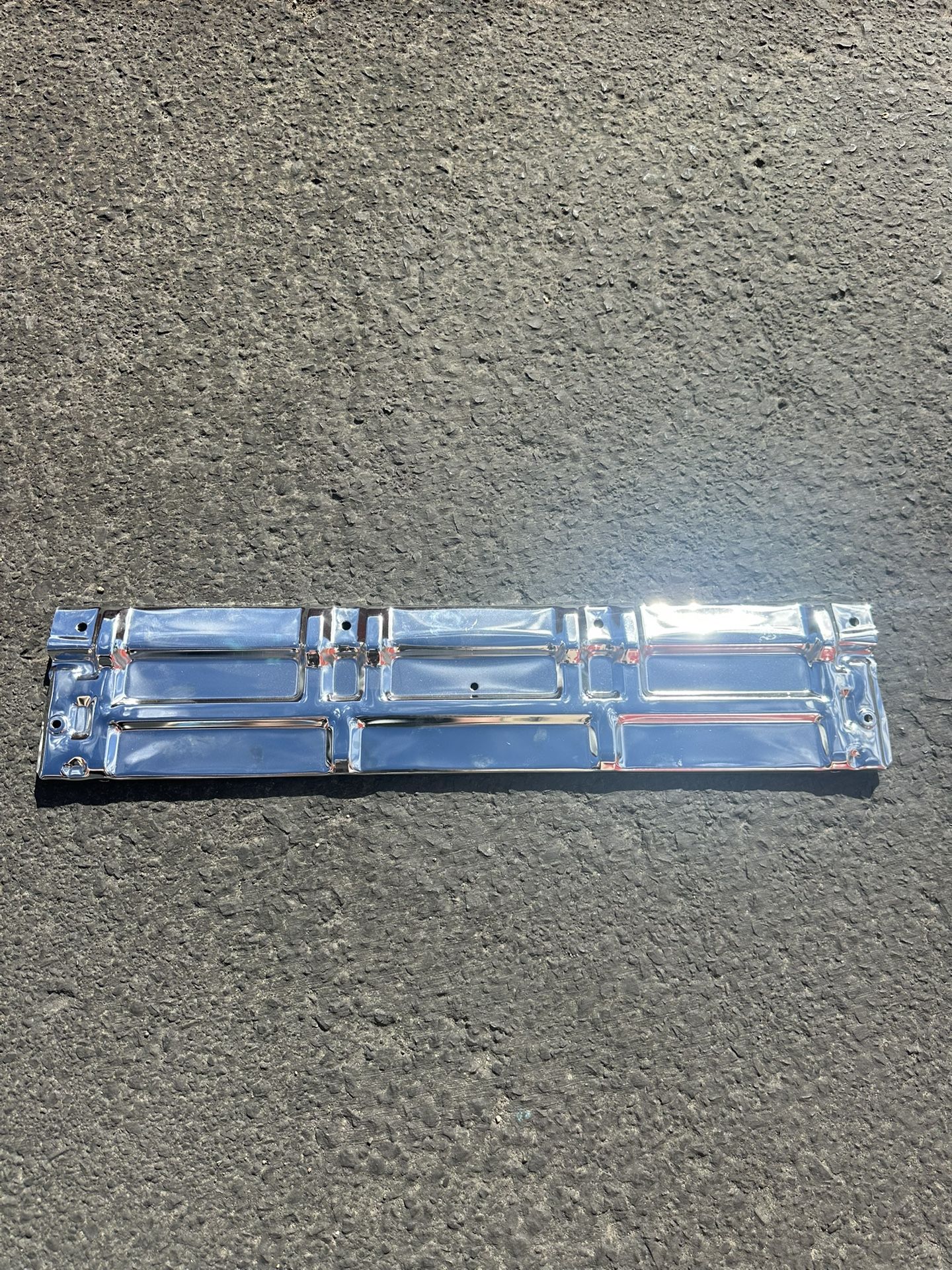 Chrome Chevy V8 350 Radiator Bracket