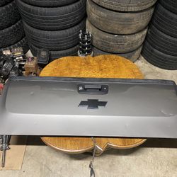 Chevy Silverado Tailgate