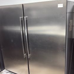 Frigidaire Professional 32” Freezer 32” Refrigerator Units