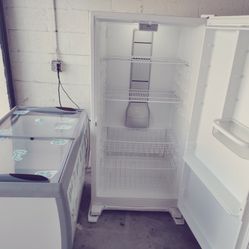 freezers galore stand up freezers and chest freezer with warranty