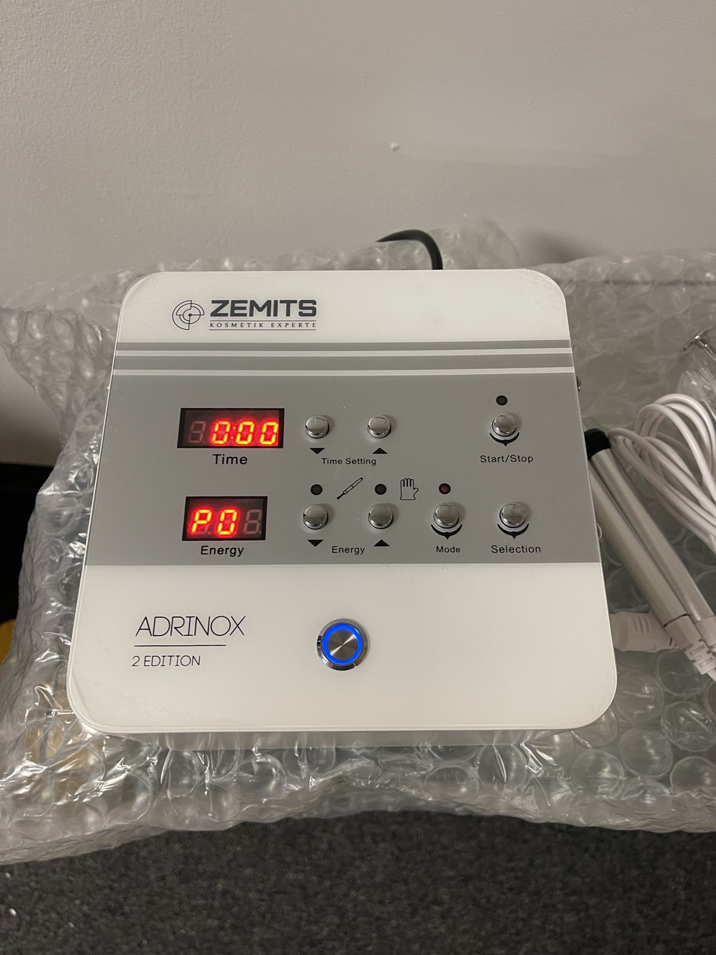 Zemits Adrinox 2.0 Microcurrent system