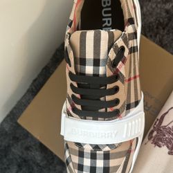 Burberry 