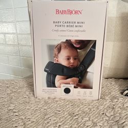 New In Box BabyBjorn Baby Carrier Mini Black