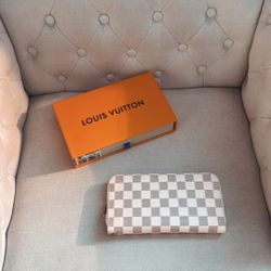 LV Mono Wallet