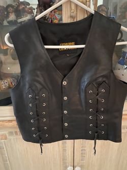  Harley Davinson  Woomen’s  Vest !! Size Large  Very little use it
