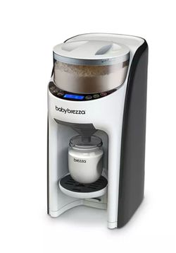 Baby formula dispenser