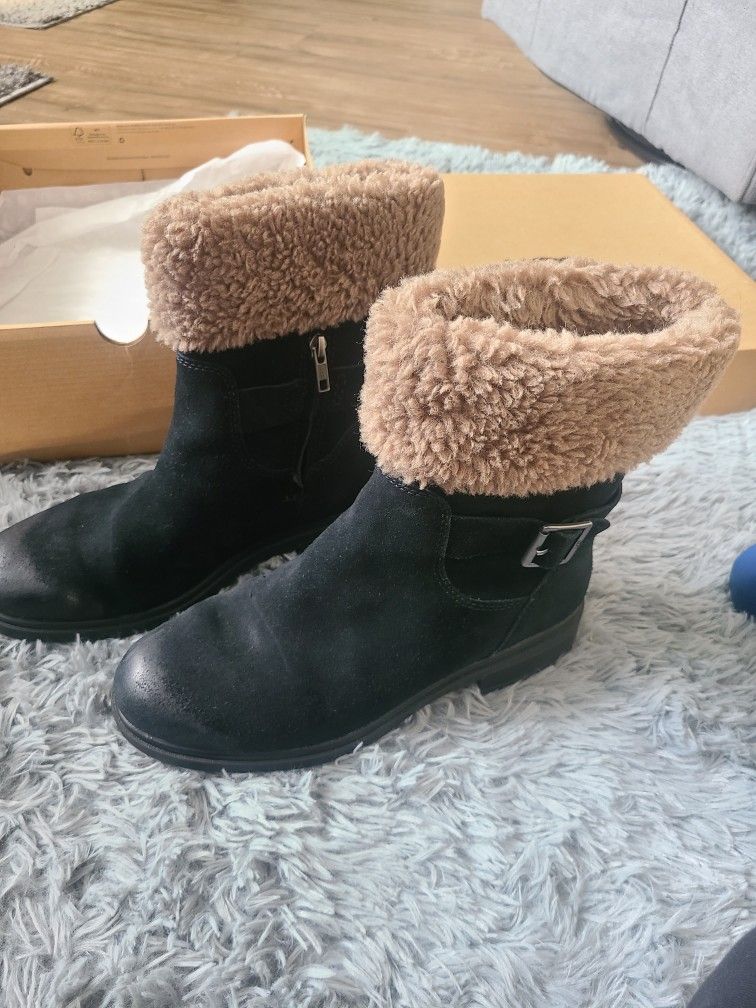 UGG BOOTS