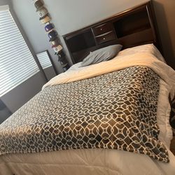 Dark Wood Queen Bed Frame w/ Storage