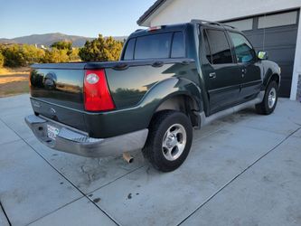 2004 Ford Explorer