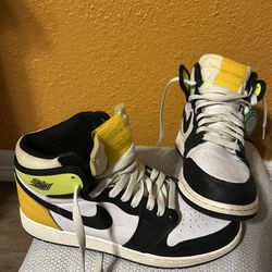 Nike Air Jordan 1 Retro “Volt Gold”