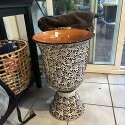 Ceramic Pot 