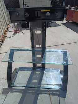 Entertainment center