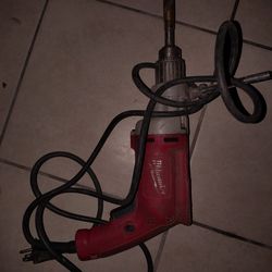 Milwaukee magnum drill