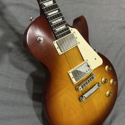 Gibson Les Paul Tribute