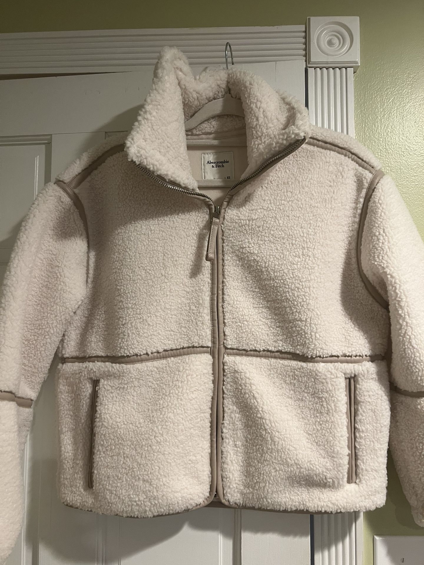 Abercrombie  women’s XS Jacket 
