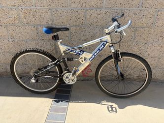 Mongoose MGX D50i Dual Suspension 21 Speed Mountain Bike