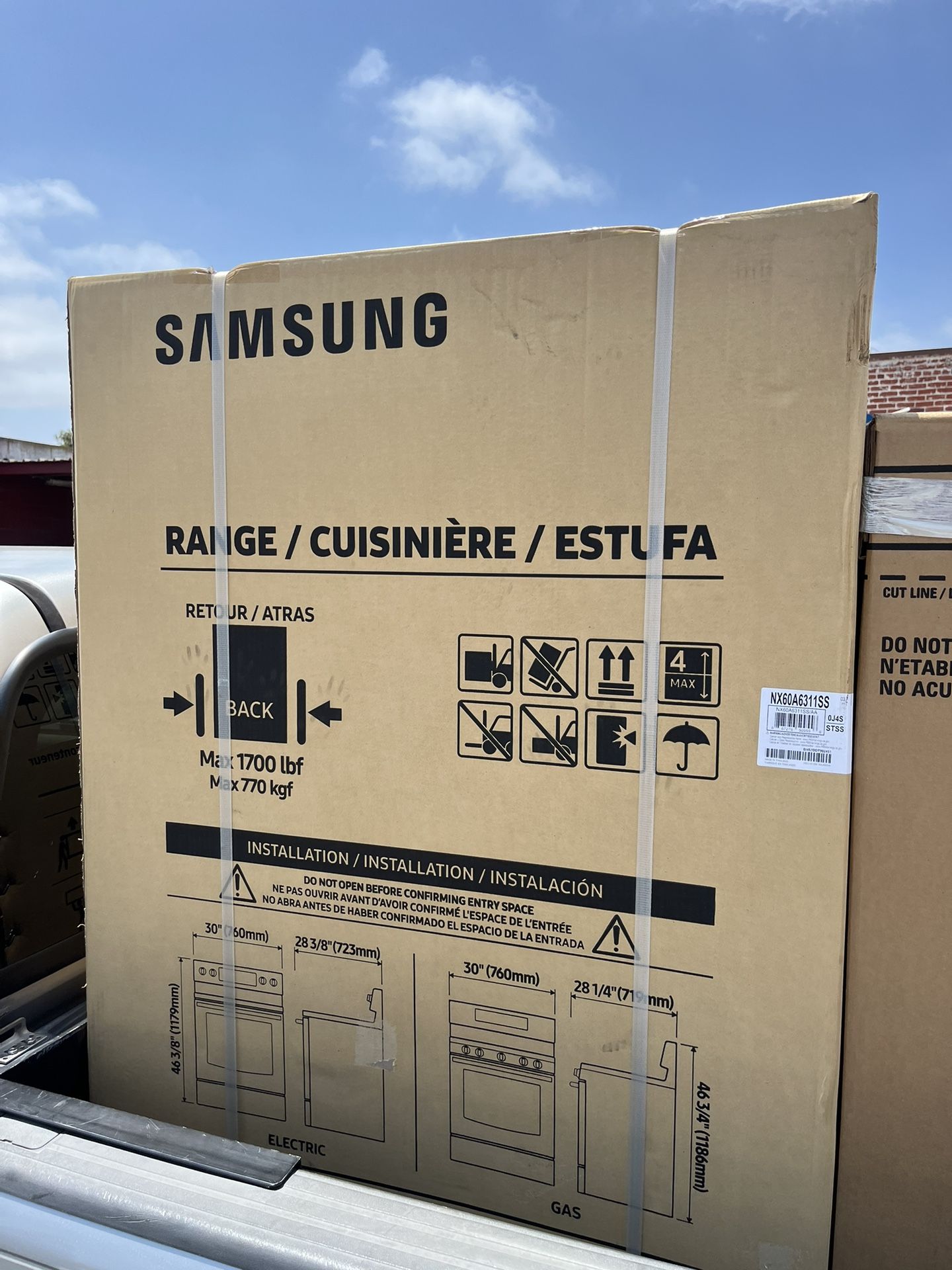 New Samsung Stove 5 Burner Single Oven Stainless Steel