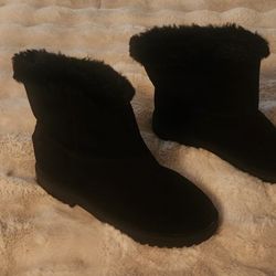 Old Navy Girl Boots Size 4