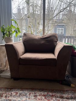 Arm chair