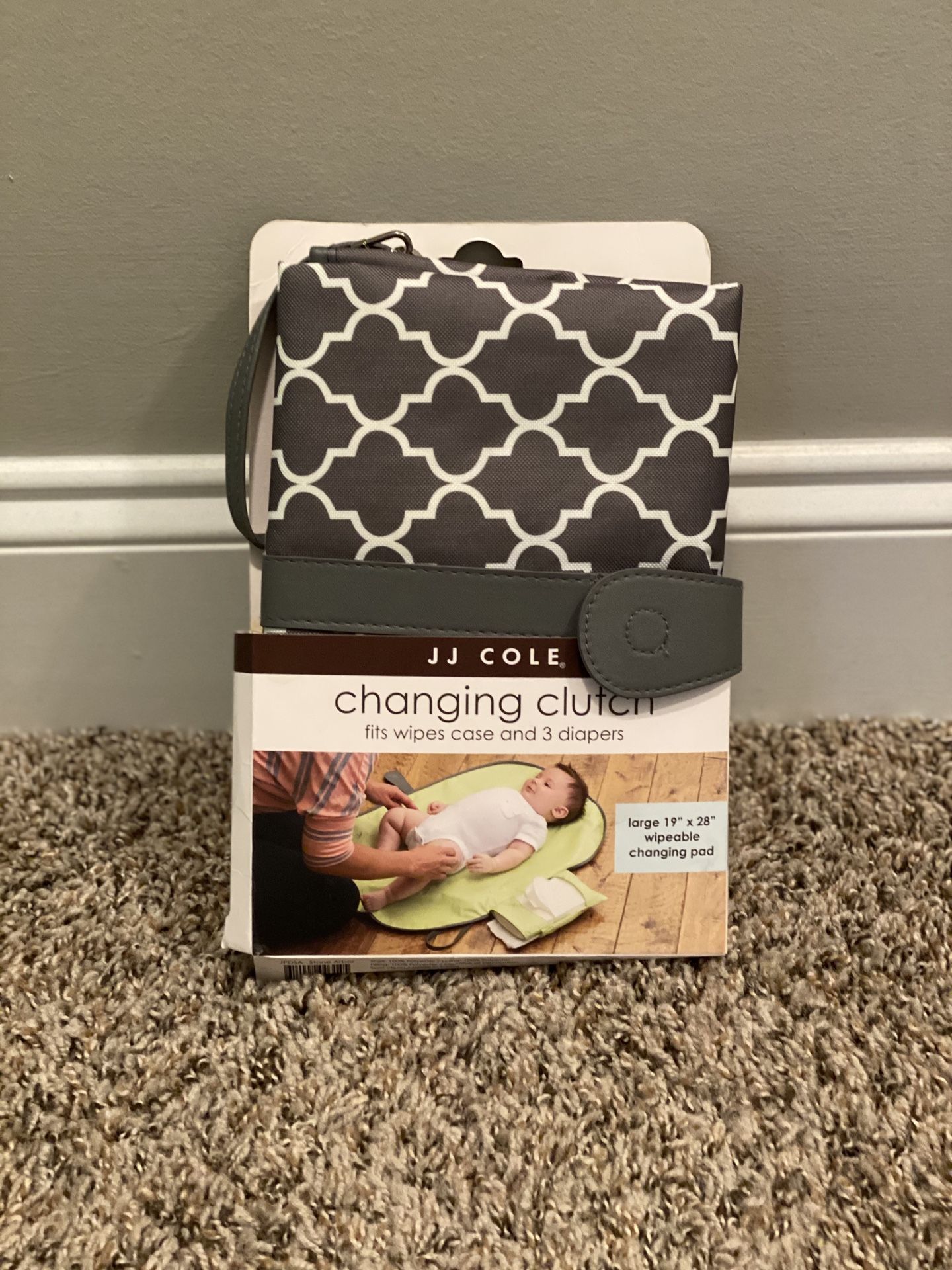 JJ Cole Changing Pad Clutch