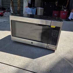 GE Profile 1.6 cu. ft. Countertop Microwave Oven - JES1657SM2SS - Stainless Steel