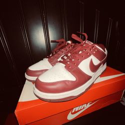 Dunk Low ‘Team Red’