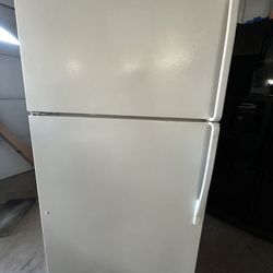 Refrigerator Whirlpool - White 