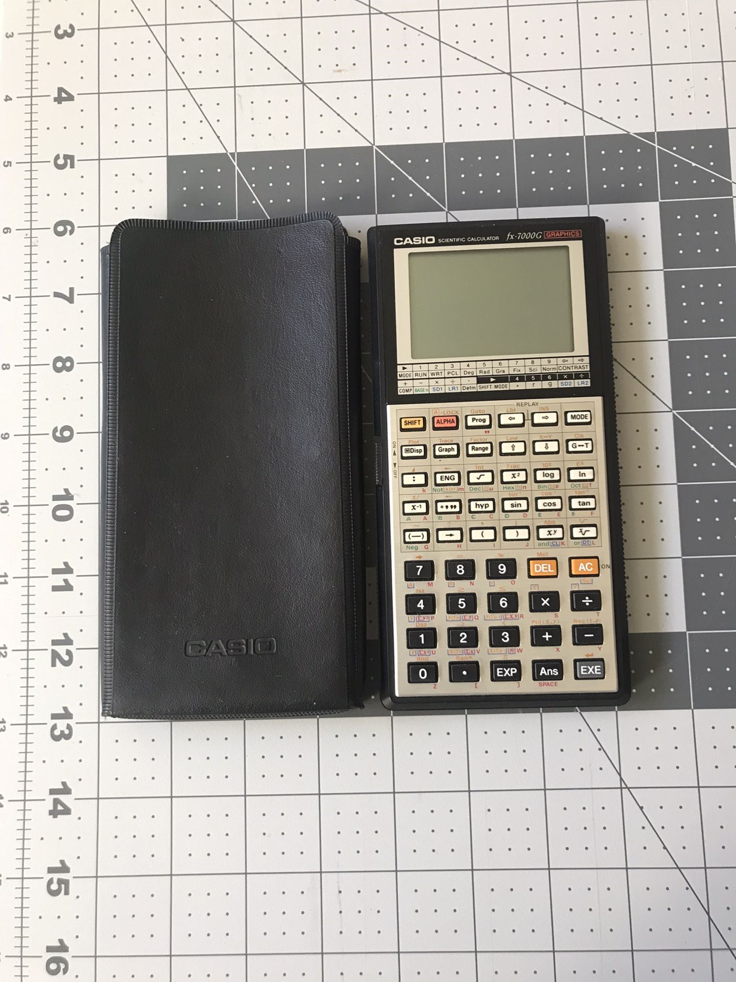 Vintage nice condition CASIO fx-7000g sci graphics calculator, with new Battery