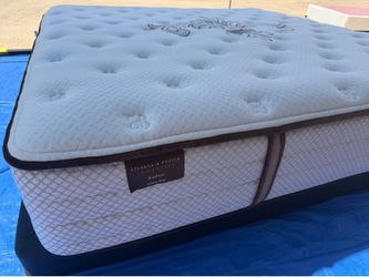 🔥🔥STEARNS & FOSTER KING SIZE MATTRESS 🔥🔥