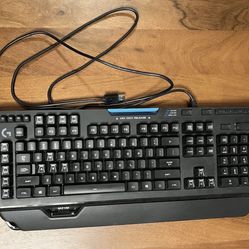 Logitech G910 mechanical Keyboard 