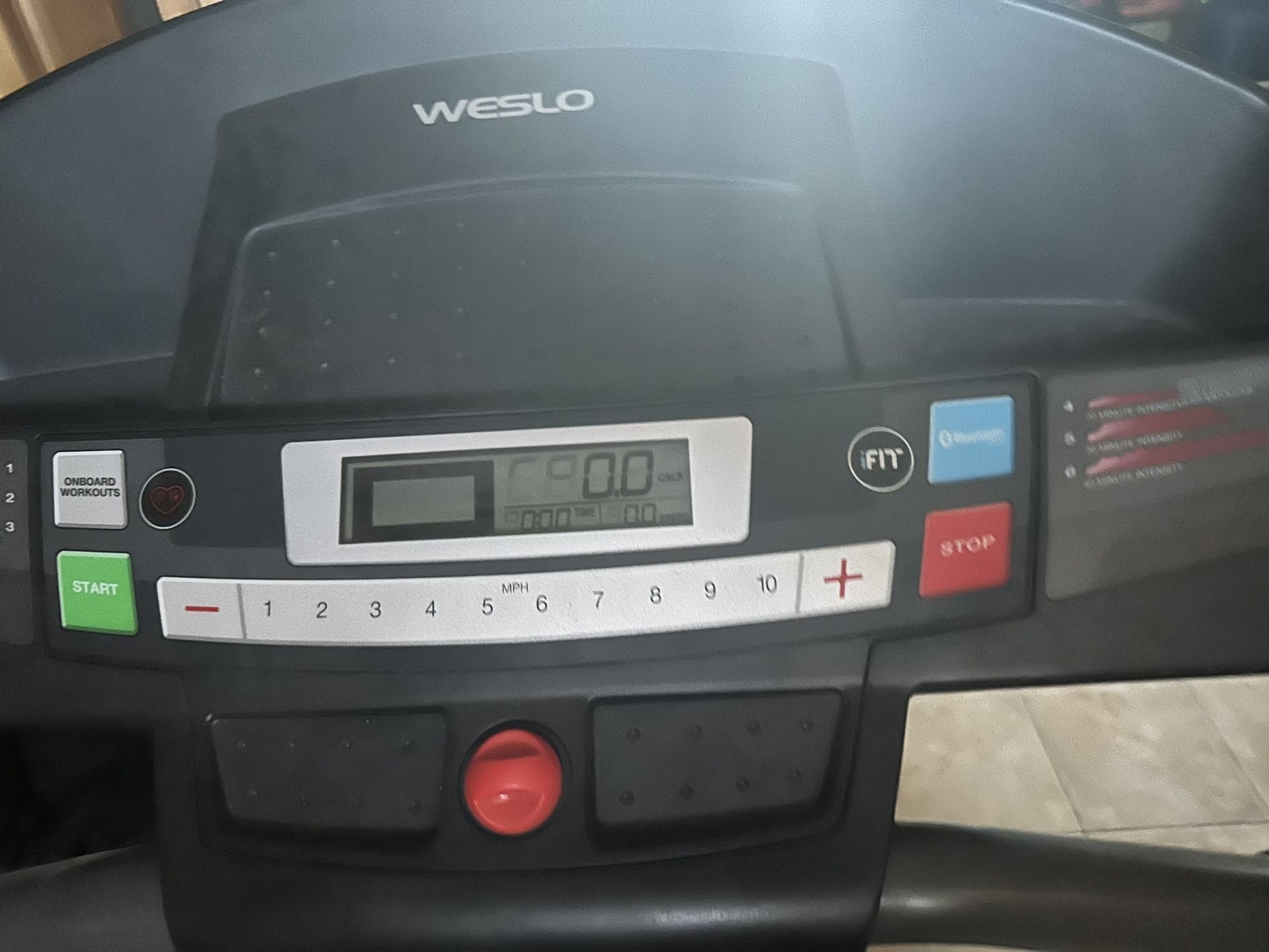 Treadmill 