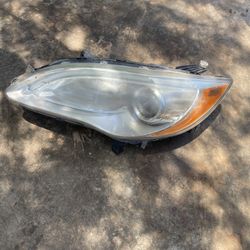 2012 Chrysler 200 Left Headlight
