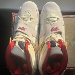 *BASICALLY NEW * Solefly Jordan 8 mi casa es su casa SIZE 10 Men’s 