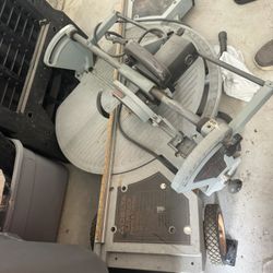 Frame And Trim Saw By Delta