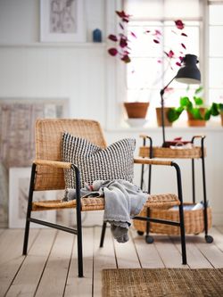 Rattan lounge chair