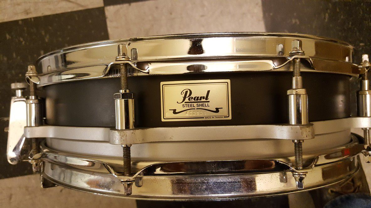 Pearl Free Floating Piccolo Snare