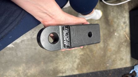 Factor 55 HitchLink 2.5 Receiver Shackle Mount