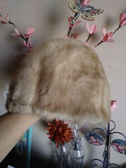 Betmar vintage mink hat